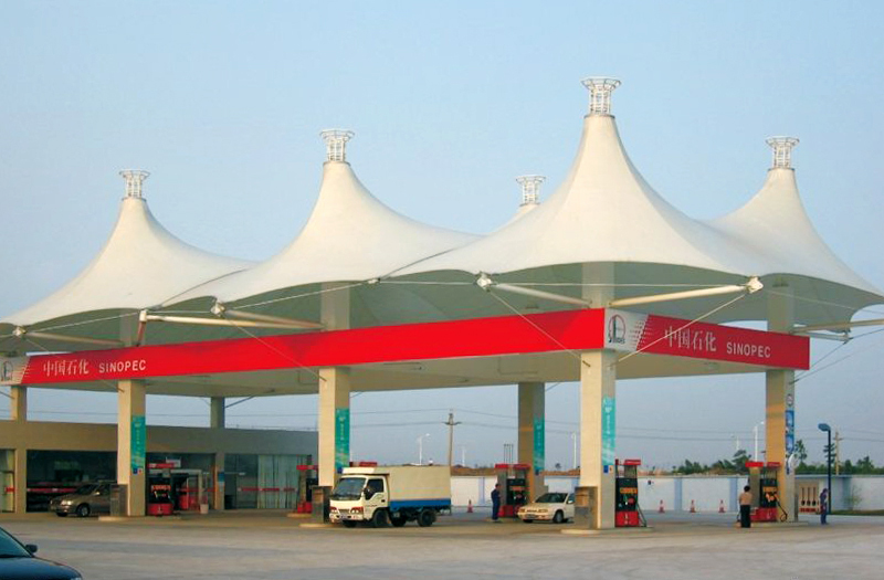 膜結(jié)構(gòu)加油站有什么優(yōu)點(diǎn)？為什么加油站頂棚優(yōu)先選擇膜結(jié)構(gòu)？