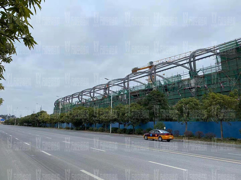 清遠磁懸浮項目蓮湖車站鋼-膜結(jié)構(gòu)工程鋼結(jié)構(gòu)接近尾聲