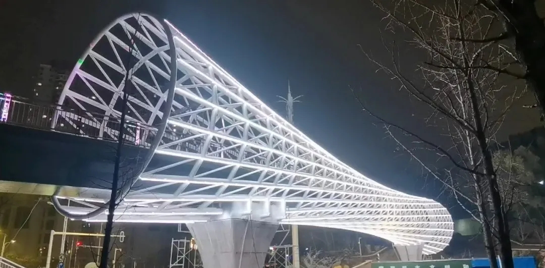 小蠻腰“倒了”嗎？