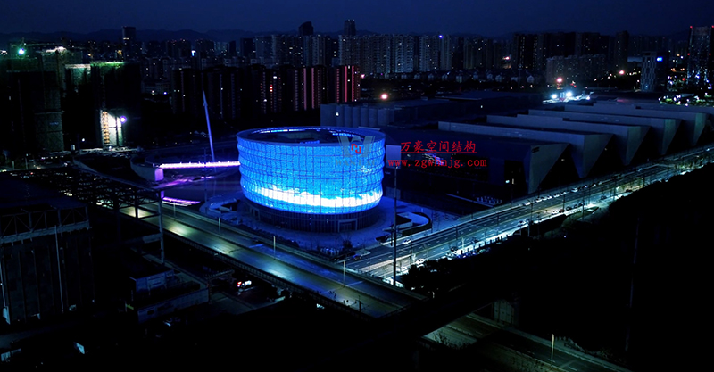 高顏值織物幕墻膜結(jié)構(gòu)的優(yōu)勢(shì) 高顏值織物幕墻膜結(jié)構(gòu)的優(yōu)勢(shì)