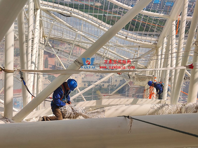 勞動(dòng)最光榮，致敬一線工作者！