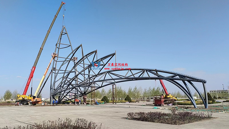 勞動(dòng)最光榮，致敬一線工作者！