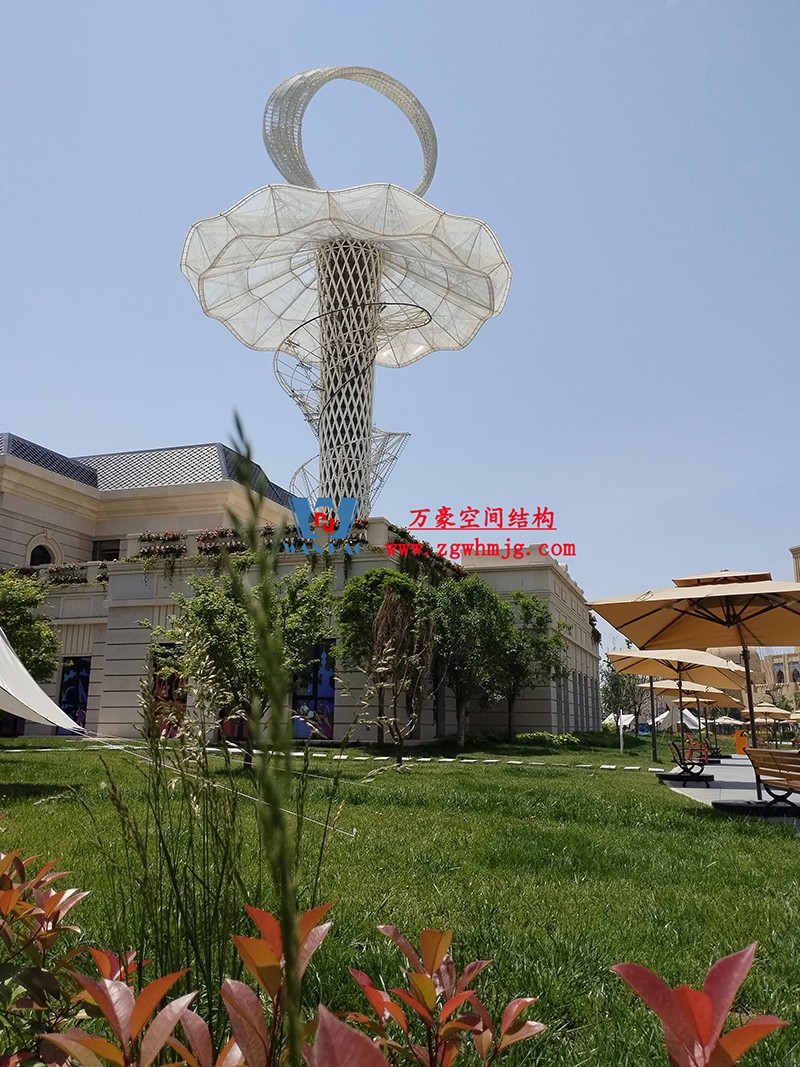 身姿輕盈，造型優(yōu)美的膜結構建筑