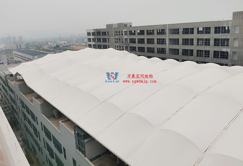 浙江真愛(ài)毯業(yè)科技有限公司廠房三屋面膜結(jié)構(gòu)工程完工大吉！