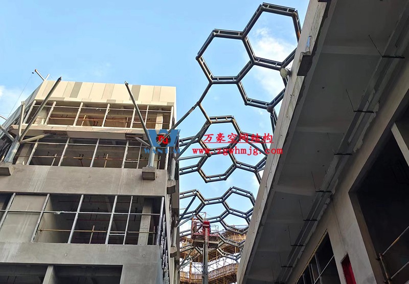 嘉興長(zhǎng)安里ETFE氣枕鋼膜結(jié)構(gòu)頂棚工程 嘉興長(zhǎng)安里ETFE氣枕鋼膜結(jié)構(gòu)頂棚工程