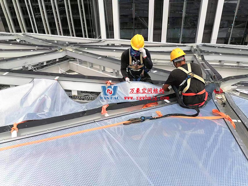 縱使烈日炎炎，腳步從未止歇！海南這個(gè)ETFE氣枕膜項(xiàng)目施工進(jìn)度有最新消息