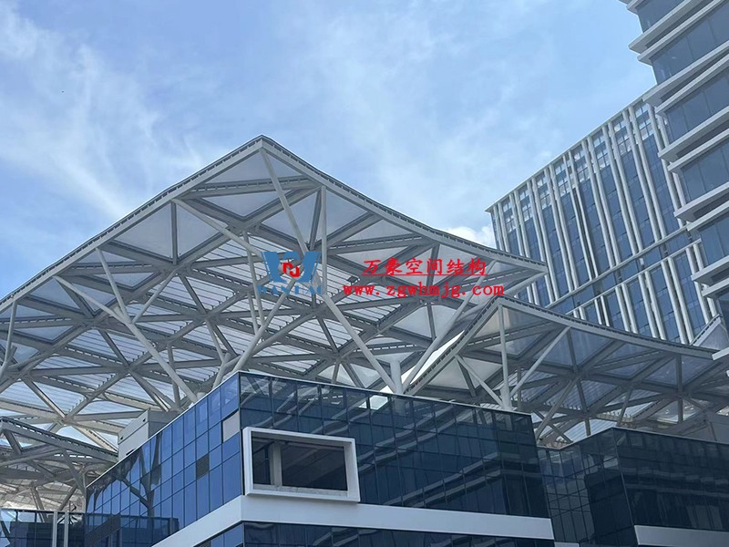 中交海南總部基地項目A地塊三標(biāo)段幕墻及欄桿工程