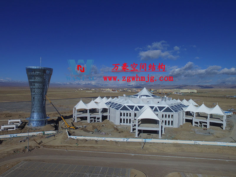 青海茶卡鹽湖天空之境集散中心鋼膜結(jié)構(gòu)項(xiàng)目