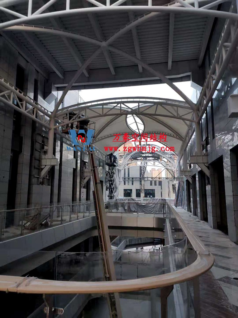 新泰卓越·財(cái)富廣場(chǎng)膜結(jié)構(gòu)項(xiàng)目 新泰卓越·財(cái)富廣場(chǎng)膜結(jié)構(gòu)項(xiàng)目