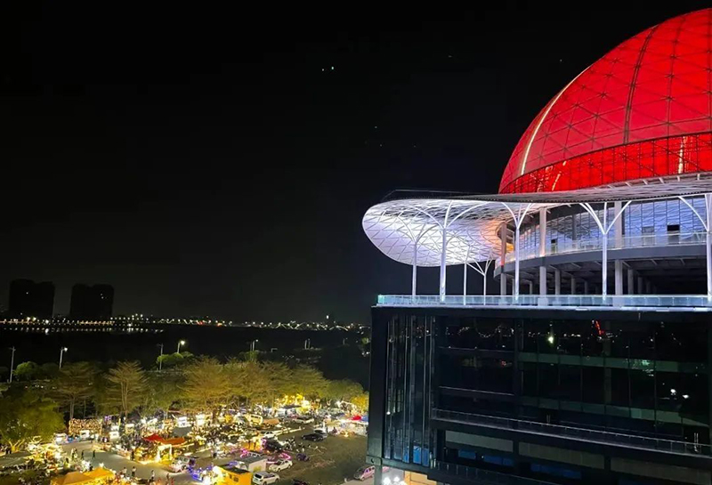 奇葩，好大一頂帽子