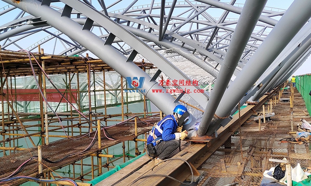 全力以赴高效推進(jìn)項(xiàng)目施工，高質(zhì)量完成建設(shè)任務(wù)