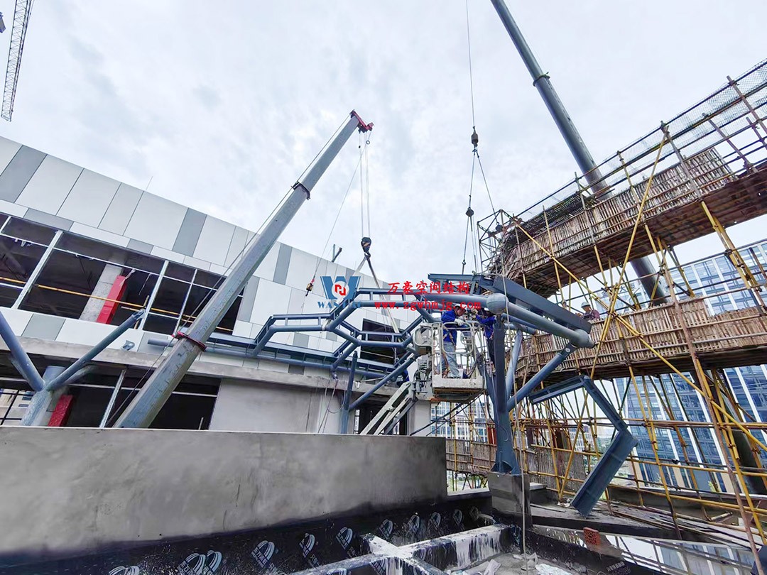 已完工，這個ETFE氣枕商業(yè)天幕閃亮登場！