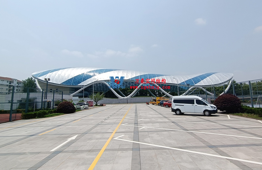 上海工程技術(shù)大學(xué)松江校區(qū)風(fēng)雨操場(chǎng)ETFE膜結(jié)構(gòu)項(xiàng)目 上海工程技術(shù)大學(xué)松江校區(qū)風(fēng)雨操場(chǎng)ETFE膜結(jié)構(gòu)項(xiàng)目