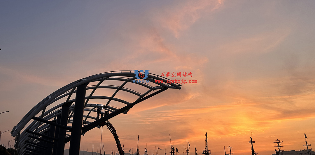 全面加速建設(shè)，創(chuàng)建優(yōu)質(zhì)精品工程