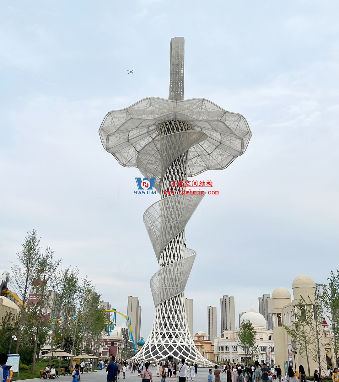 ETFE膜結(jié)構(gòu)地標(biāo)塔—以愛之名，點(diǎn)亮絲路歡樂世界