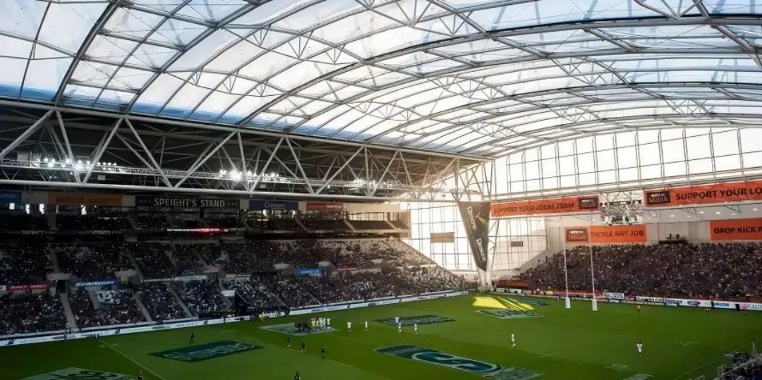 屋頂下生長(zhǎng)著天然草皮的永久封閉式體育場(chǎng) 屋頂下生長(zhǎng)著天然草皮的永久封閉式體育場(chǎng)