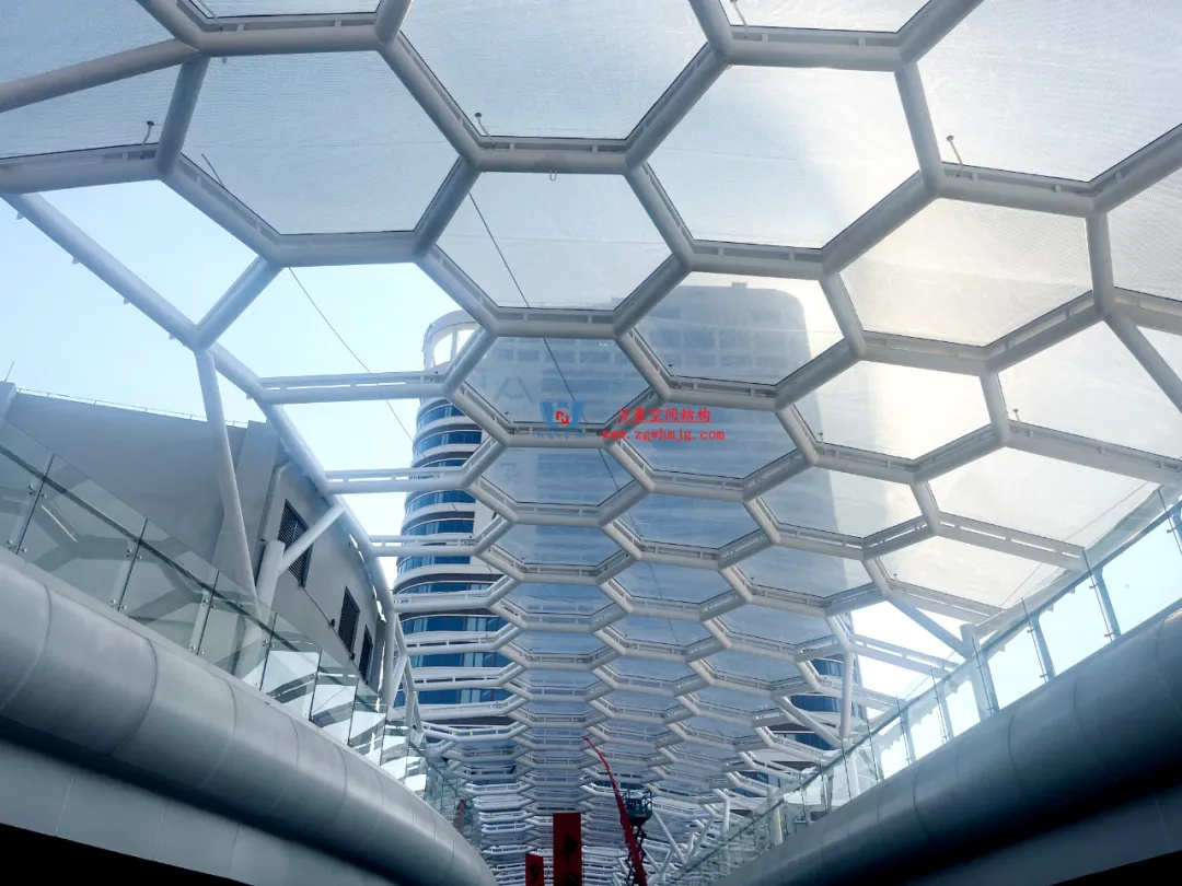 廣州茂名總匯天街商業(yè)街ETFE膜結(jié)構(gòu)