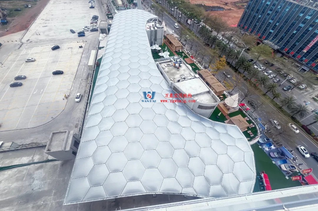 廣州茂名總匯天街商業(yè)街ETFE膜結(jié)構(gòu)