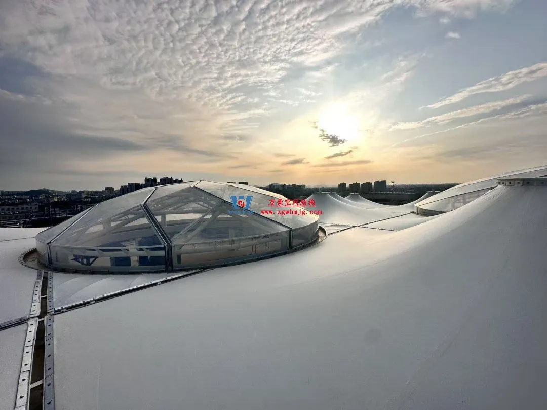 聚焦哈工大！浙江萬豪空間結(jié)構(gòu)集團(tuán)廣州海應(yīng)項(xiàng)目閃耀全國空間結(jié)構(gòu)技術(shù)交流會(huì)