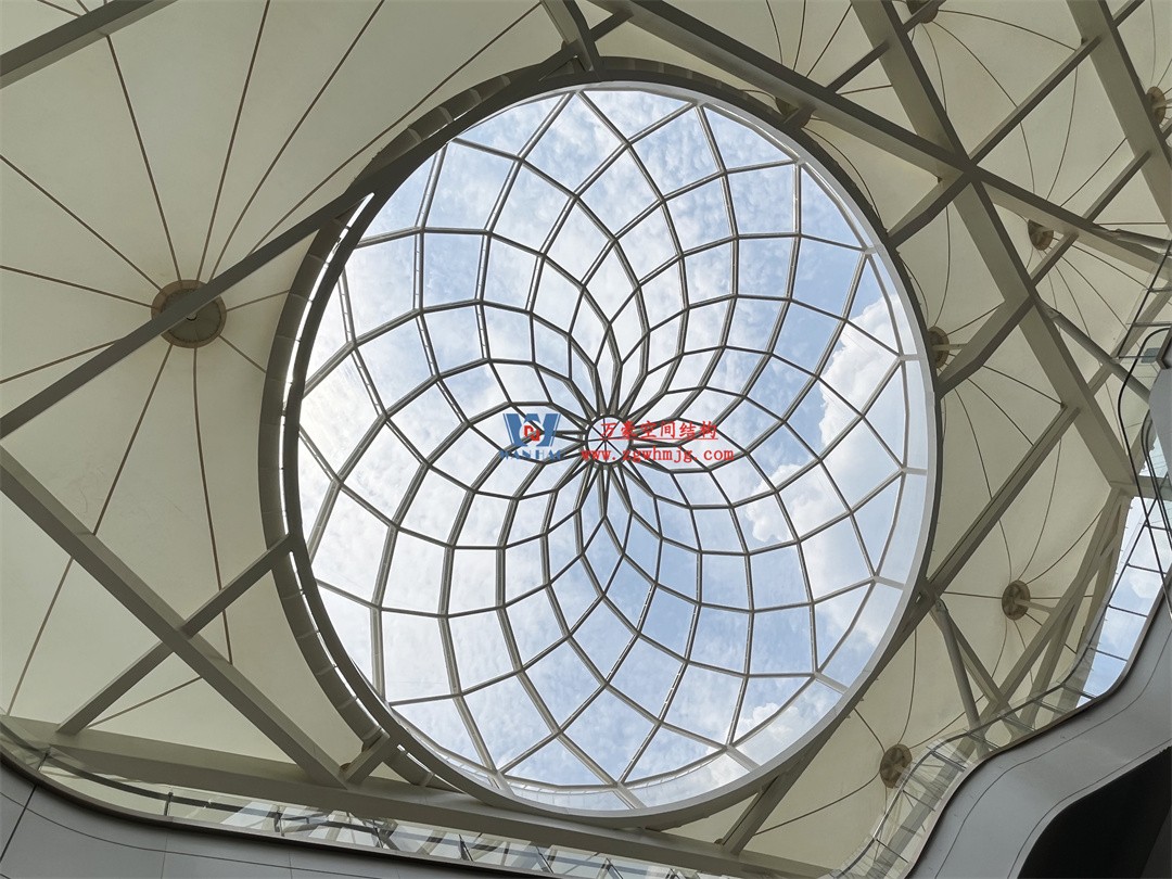 探索膜結(jié)構(gòu)在商業(yè)街區(qū)穹頂?shù)纳衿鎽?yīng)用