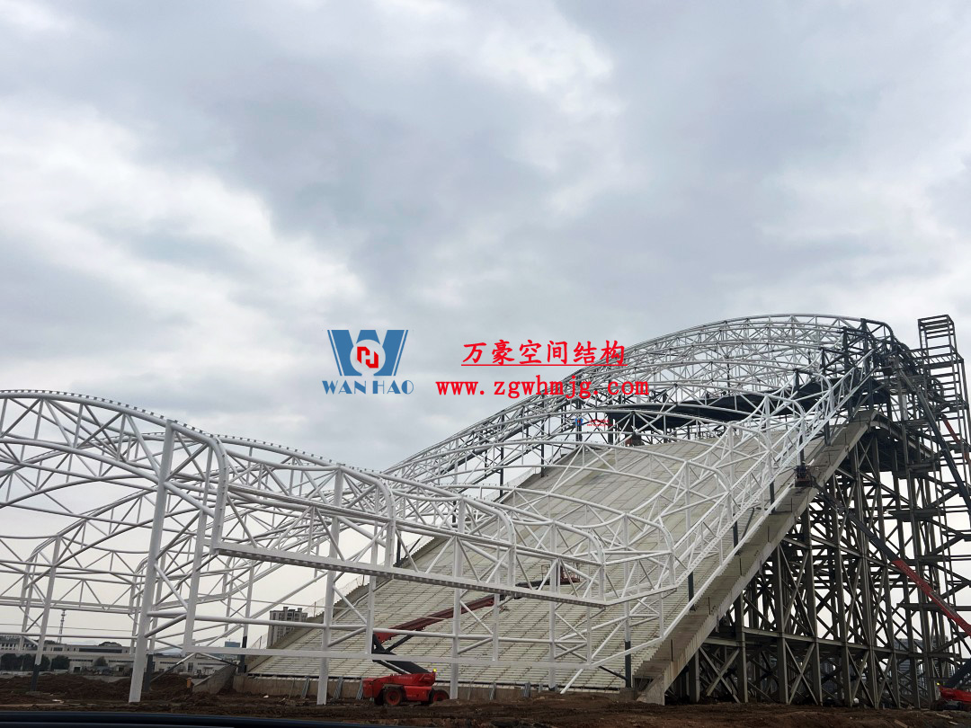 比亞迪紹興嵊州賽車場(chǎng)干拔沙坡觀景平臺(tái)PTFE鋼膜結(jié)構(gòu)