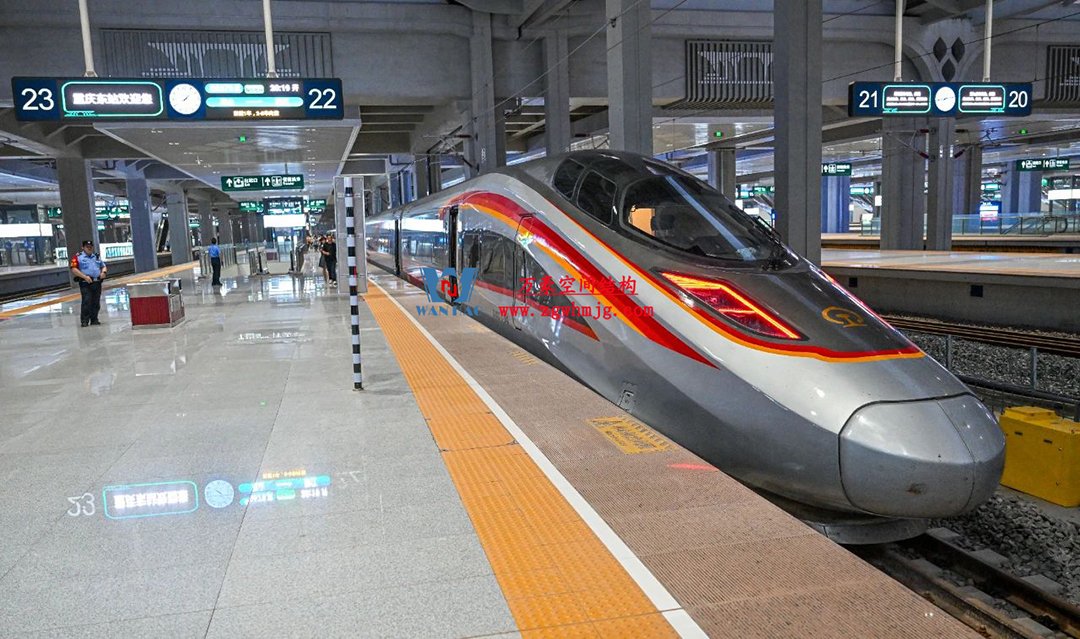 重慶東站：揭開(kāi)“西部高鐵新地標(biāo)”神秘面紗