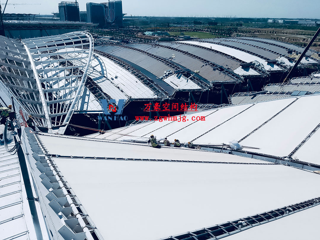鄭州中原高鐵港數(shù)字展貿(mào)城ETFE PTFE膜結(jié)構(gòu)項(xiàng)目