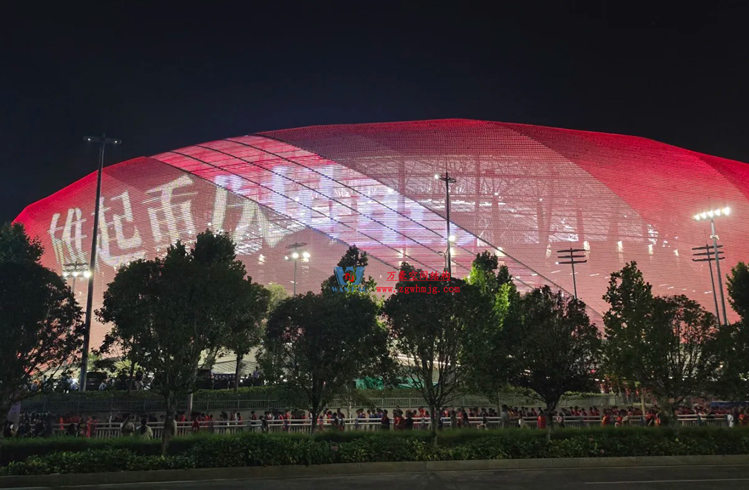 2026 中超球場(chǎng)巡禮?重慶篇｜身披 ETFE「科技薄紗」，龍興足球場(chǎng)點(diǎn)亮山城足球新未來！