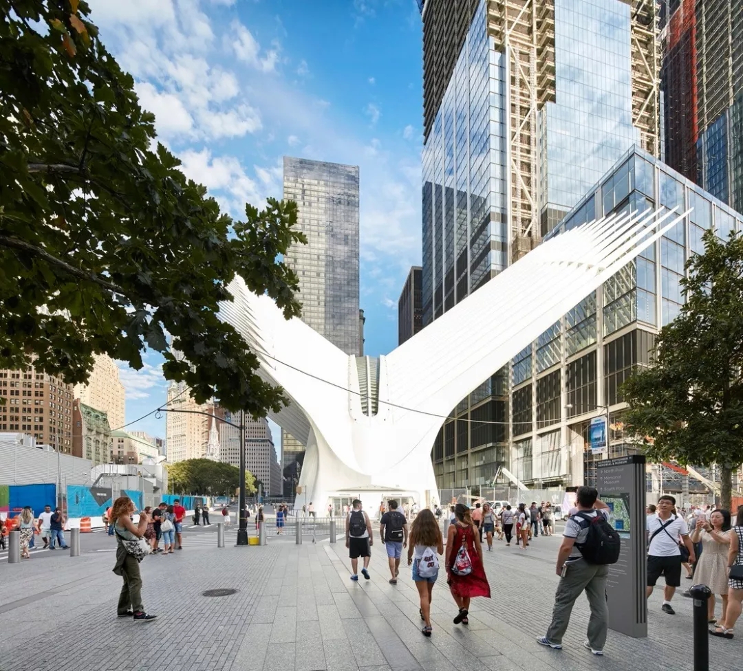 唯有鬼才，才敢讓建筑飛起來！