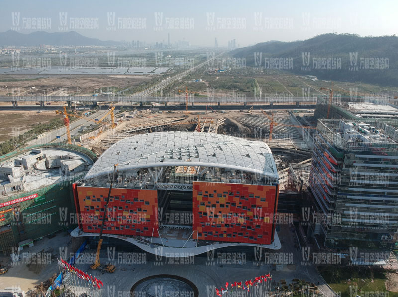 如何減少ETFE膜結(jié)構(gòu)設(shè)計(jì)成本？ETFE膜結(jié)構(gòu)設(shè)計(jì)中哪些費(fèi)用可以控制？