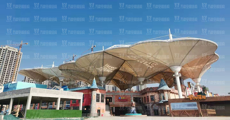 PTFE膜結(jié)構(gòu)工程設(shè)計(jì)時(shí)有哪些注意事項(xiàng)？PTFE膜結(jié)構(gòu)工程設(shè)計(jì)常識介紹分析