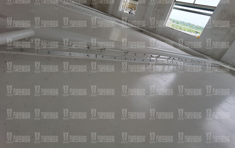 張拉膜安裝好后裝什么顏色的燈好看？景觀膜結(jié)構(gòu)燈光顏色該如何選擇？