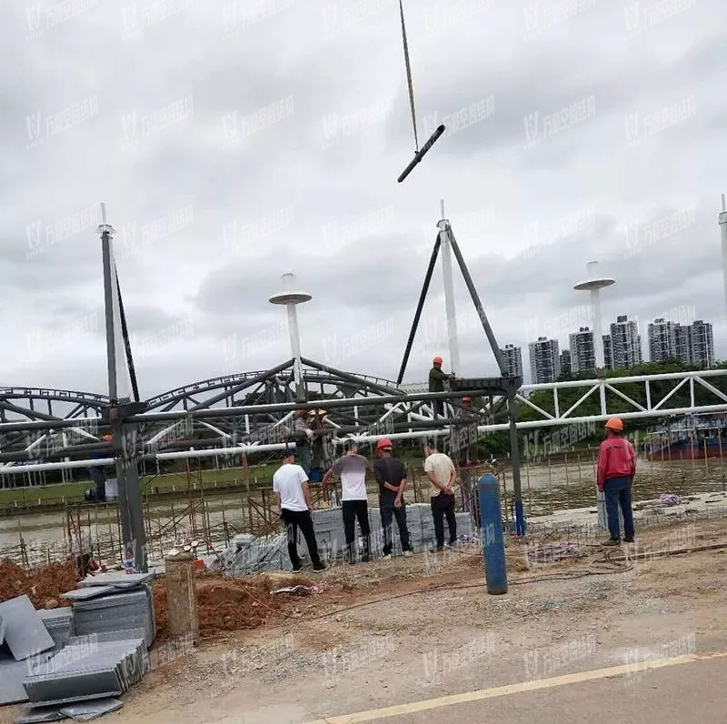 東莞市東江西岸PTFE網(wǎng)格覆膜結(jié)構(gòu) 東莞市東江西岸PTFE網(wǎng)格覆膜結(jié)構(gòu)