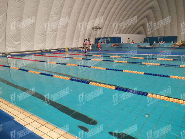 充氣膜游泳館好用嗎？充氣膜結構游泳館有哪些優(yōu)點特點？